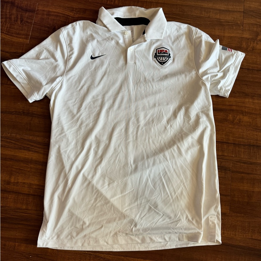 NWOT NikeGolf Men’s M USA Basketball polo